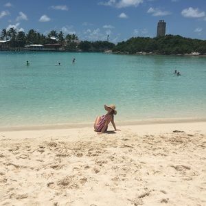 Meet your Posher, Taylor